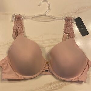 Brand New, never worn Natori underwire bra…34C